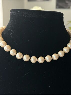 Lauren Ralph Lauren classic single-strand hand knotted faux pearl necklace 10mm
